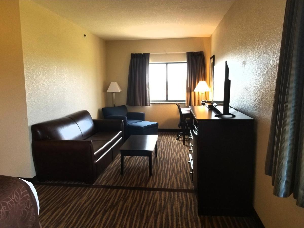 Cobblestone Inn & Suites Maryville Exterior photo